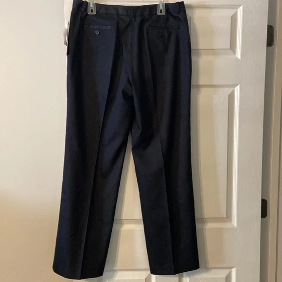 Essential pants brand new with tag size 14 - Picture 3 of 7